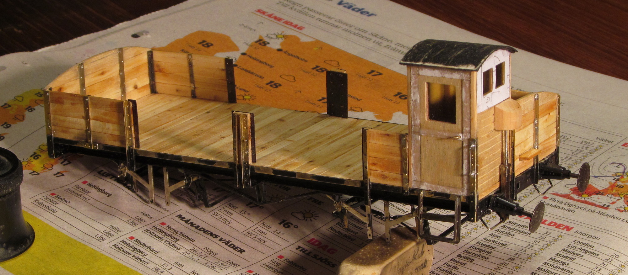 CAN0704-Y J Is med lämmar_cr2.jpg